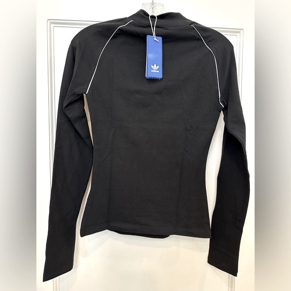 Adidas NWT women’s striking cut long sleeve top - Picture 4 of 12